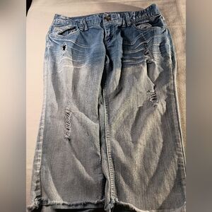 Women's Distressed Denim AMETHYST JEANS capris (#16)